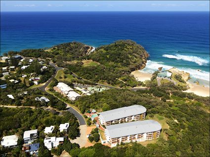 Whale Watch Ocean Beach Resort - North Stradbroke Island - QLD SQ (PBH4 00 19197)